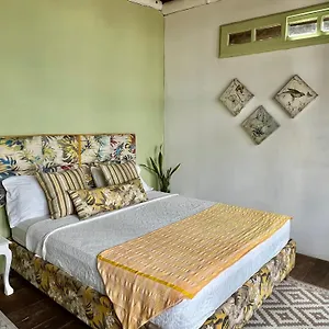 Hostel Mira Mira